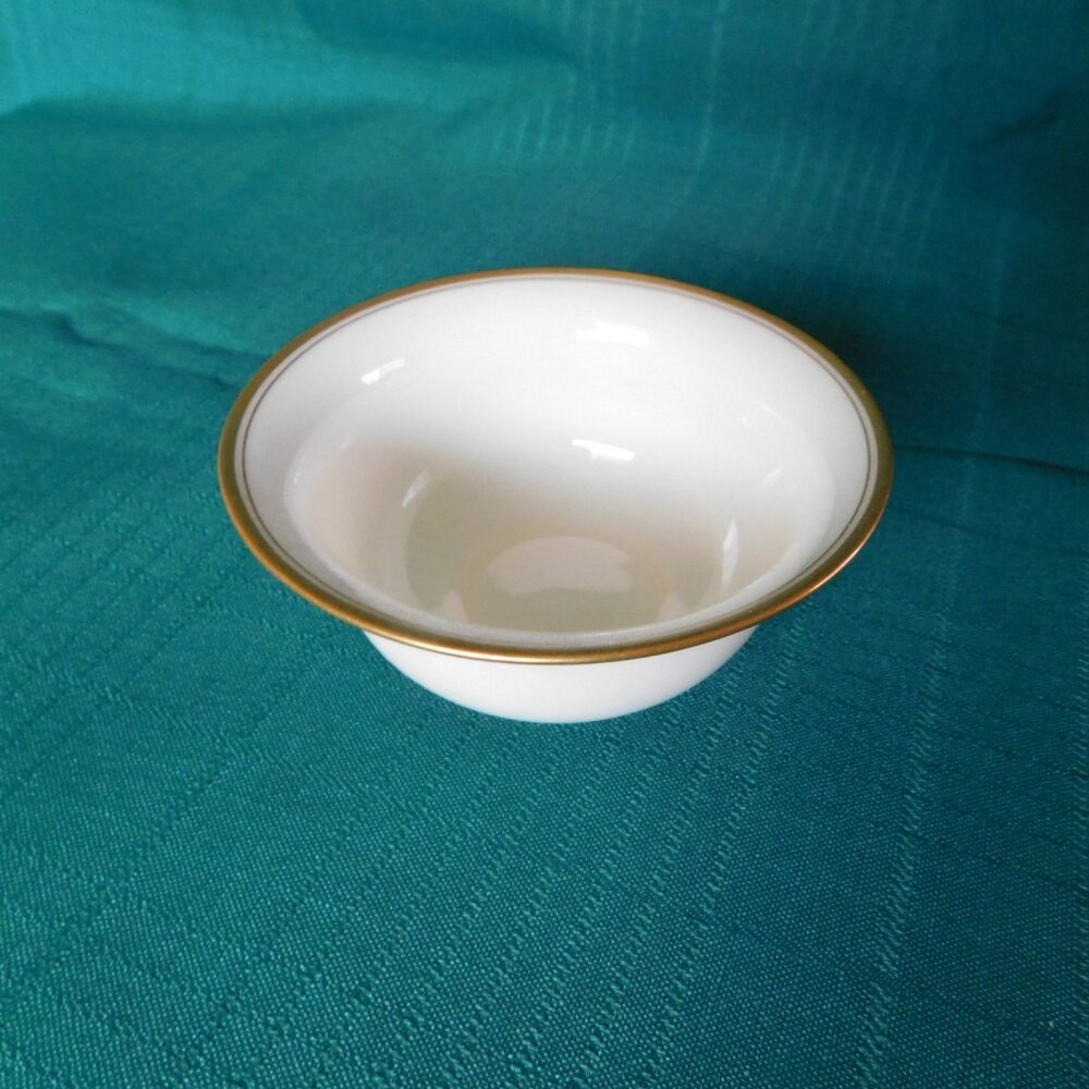 Lenox double gold band ivory nut dish near mint condition